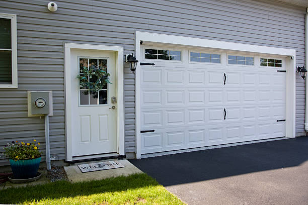 24/7 Emergency Garage Door Panel Replacement experts in Sioux County County, IA